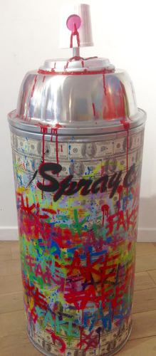 Spray Fake dollars