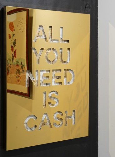 All you need is cash - Gold, 2019