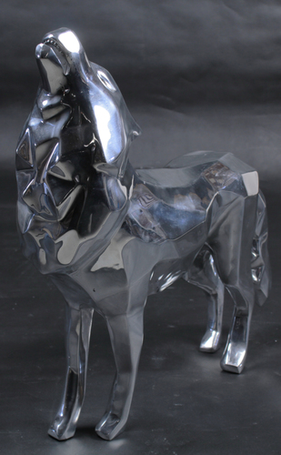 Loup hurlant alu